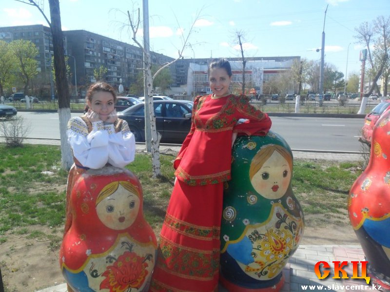 Славянский центр на празднике единства народа Казахстана (1 мая 2013)
