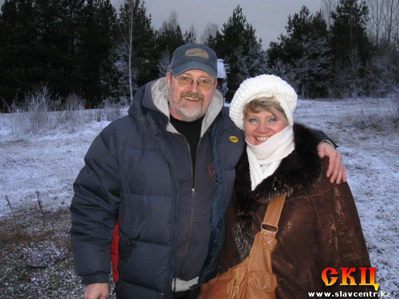 Татьяна Кузина с В. Хотиненко на съемках фильма \"Поп\" (2008, Беларусь)
