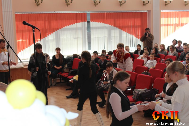 Масленица в Славянском центре. День второй: Заигрыш (12 марта 2013)