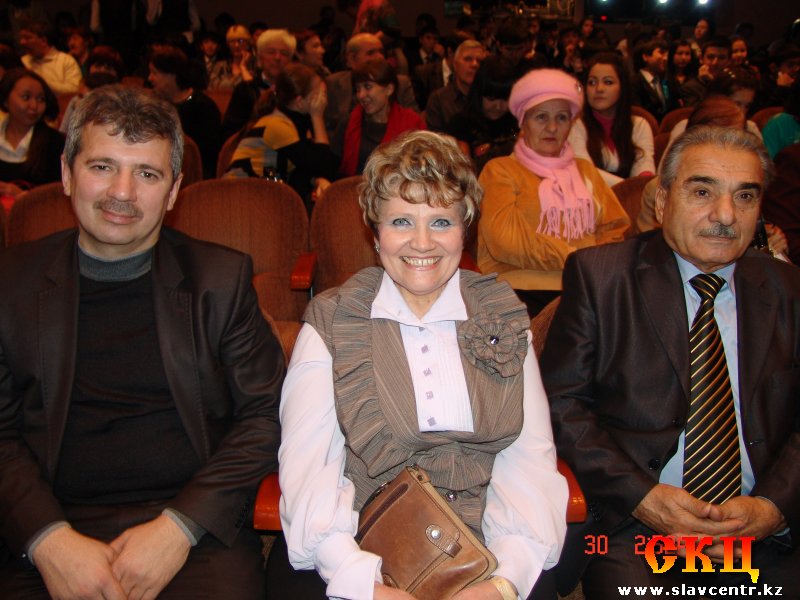 Татьяна Кузина с лидерами павлодарских ЭКО (2011)