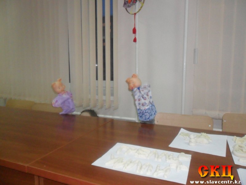 Кукольный спектакль в русском классе (2 февраля 2013)
