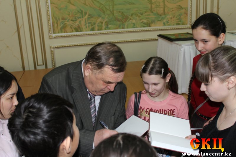 Творческая встреча с писателем Сергеем Горбуновым (16 февраля 2013)