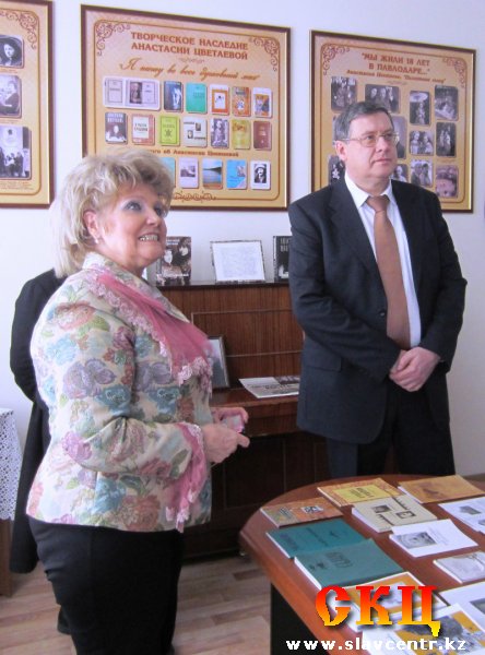 Т.И.Кузина и С.В.Анненков в музее А.Цветаевой (16 января 2013)